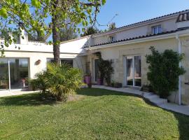 L'Escale Bellevue, family hotel in Blaye