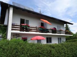 Haus Strobl, hotel de playa en Gstadt am Chiemsee
