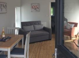 Cosy stylish 1-Bed Apartment in South Armagh，Cullyhanna的便宜飯店