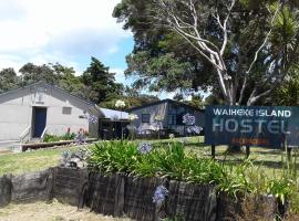 Waiheke Backpackers Hostel: Onetangi şehrinde bir otel