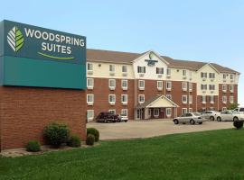 WoodSpring Suites Louisville Clarksville, hotel in Clarksville