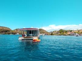 Aqualodge Guadeloupe, boat in Saint-François