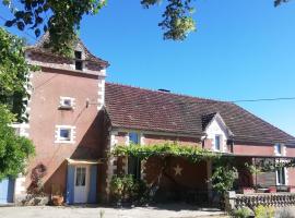 Le Tilleul de Louise, casa per le vacanze a Goujounac