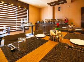 ๋ฒจ๋ก๋ฅด์ ์์นํ ํธํ
Aloka Stay Inn