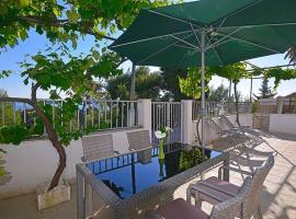 Apartments Dinka Miličić, hotel en Hvar