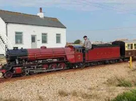 Charming original fishermans cottage on Dungeness beach