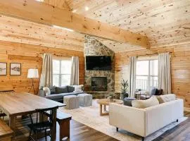 Timber Wheat Retreat - Hot Tub, Community Pool, Game and Theater Room