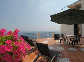 Terrazza di Rosa - sea view, hotell i Praiano