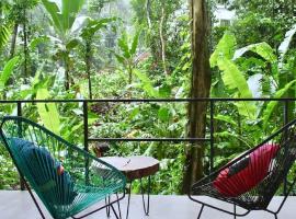 Casa Eden - Modern Peaceful Jungle Apartments, apartment in Cocles