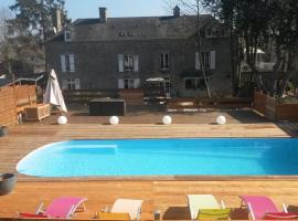 Domaine naturiste libertin et épicurien B&B spa, pensionat i Condé-sur-Noireau