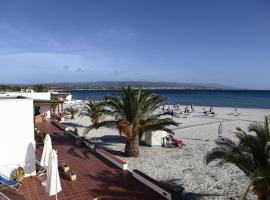 Vel Marì - Rooms on the Beach, hotel a prop de Aeroport de l'Alguer - AHO, 