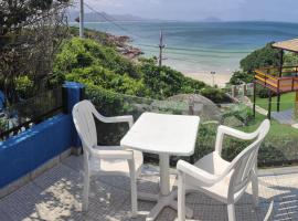 Barra Beach Club CASAS，位于弗洛里亚诺波利斯的酒店