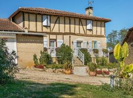 Villa de 4 chambres avec piscine privee jardin amenage et wifi a Courrensan, hotel con parcheggio a Courrensan