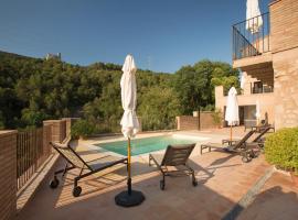 2 bedrooms appartement with shared pool and wifi at Orpi, hotell med basseng i Orpí