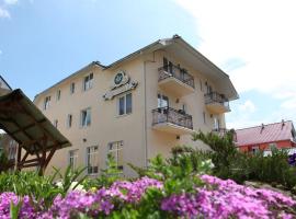 Edelweiss, hotel v destinaci Poljana