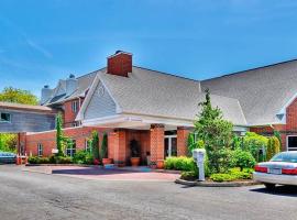 Hawthorn Suites by Wyndham Erie, hotel in Erie