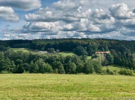 Apát Panzió és Étterem, bed and breakfast en Apátistvánfalva