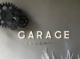 Garage con camere, overnachting in Pieve di Soligo