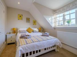 Upper Thames & Lower Thames - Stunning apartments, hotel in Henley on Thames