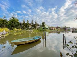 บ้านเขาค้อริมธาร, ξενοδοχείο σε Ban Non Na Yao