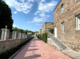 Hotel Basen, hotel near Shakinskiy Vodopad, Sisian