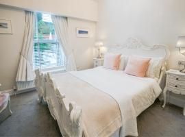 Trefoil Guest House, hotel em Brixham