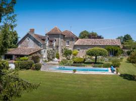 Chambres d'Hôtes La Pocterie, hotel di Vouneuil-sur-Vienne