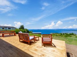 Lake Days - Omori Holiday Home, вілла у місті Kuratau