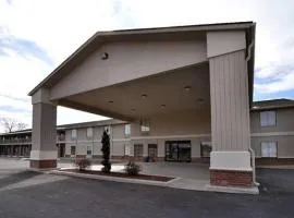 Econo Lodge Inn & Suites