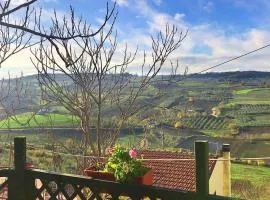 Charming Apartment in Montenero, Mountain View