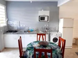 Maison charmante à Morne-À-l'Eau avec jardin clôturé