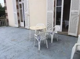 Appartement d'une chambre a Saint quay portrieux a 100 m de la plage avec vue sur la mer et terrasse amenagee