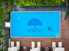 Morino Hotel Si Racha – hotel z parkingiem w mieście Ban Rai