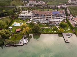 Parc Hotel Am See, hotell i Caldaro