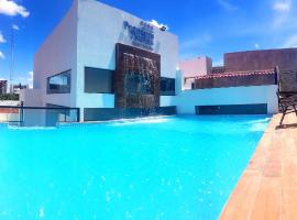 Premium Suites Deluxe Aparthotel Equipetrol, serviced apartment in Santa Cruz de la Sierra