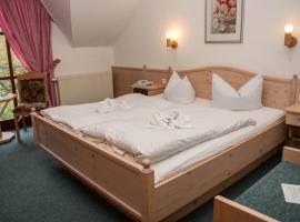 Hotel Schwarzbeerschänke Pobershau, hotel v destinaci Pobershau