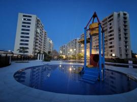 Apartamento nuevo - Amoblado en Puerto azul - Club House Piscina, Futbol, Jacuzzi, Voley playa, hotell i Ricaurte