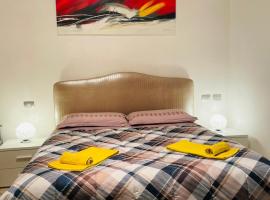 Casa Dei Fiori 3, hotel v destinaci Somma Lombardo