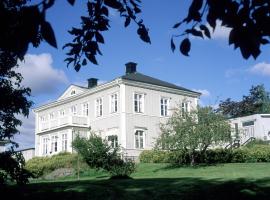 Söråkers Timrå Herrgård, отель в городе Söråker