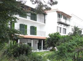 Villa Yiannis (Adult Friendly), B&B in Megali Ammos