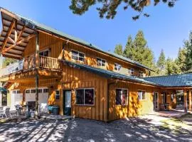 DiamondStone Guest Lodges