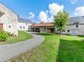 Maison de 3 chambres avec jardin clos et wifi a Assay, hotel v destinaci Assay