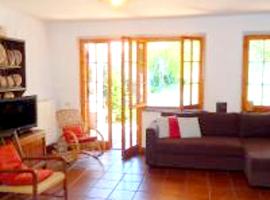 3 bedrooms house with private pool furnished terrace and wifi at Monteciccardo, hótel í Monteciccardo