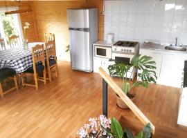 Cabaña Río, property with onsen in Bahía Mansa