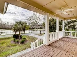 Wonderful luxury pet friendly home in Shipyard with great golf Bikes & Beach Gear included