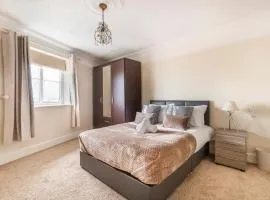 CONEN Chafford Apartment