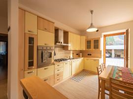 SEVEN ALDO FLAT, hotel v destinaci Ponte Caffaro