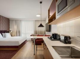 Hyatt House Paris Charles de Gaulle Airport, hotel v Roissy en France