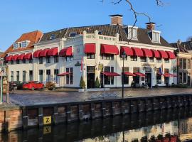 Hotel Restaurant 't Heerenlogement, hótel í Harlingen