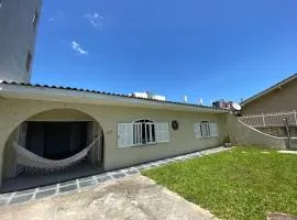 Casa no centro de Torres e a 800 m da Praia Grande